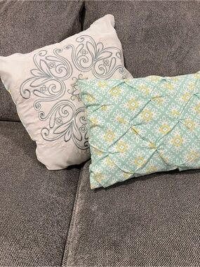 2 Piece Bedroom Decorative Pillow Set